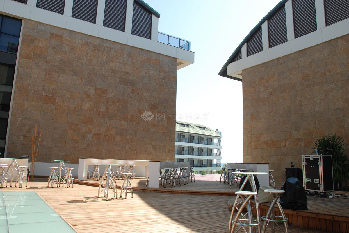 Kona Travertine CC Tile